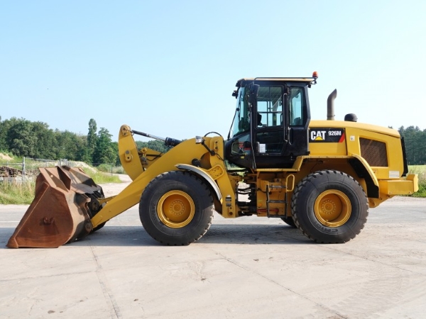 2019 Caterpillar 926M thumbnail 3