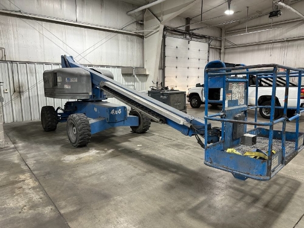 2005 Genie S-40 - Image 1