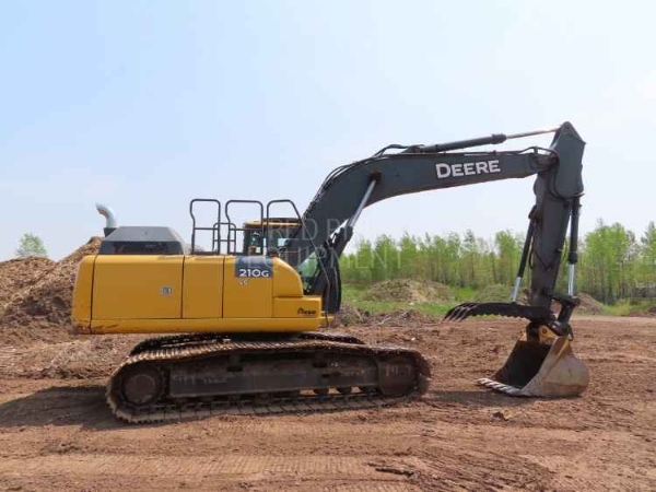 2021 Deere 210G thumbnail 3
