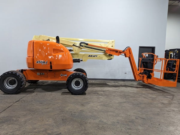 2013 JLG 450AJ - Image 1