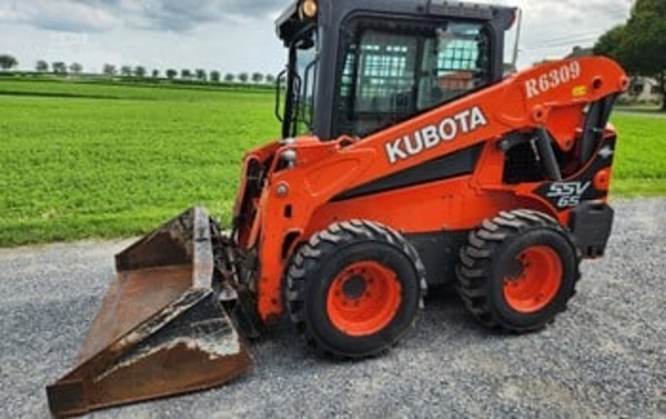 2019 Kubota SSV65 thumbnail 2