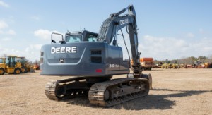 2022 Deere 245P-TIER thumbnail 2