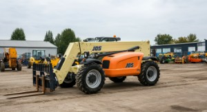 2025 JLG 1055 thumbnail 2