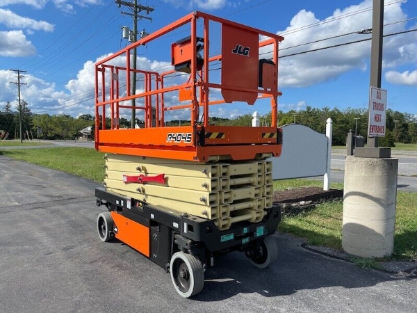2022 JLG R4045 - Image 1