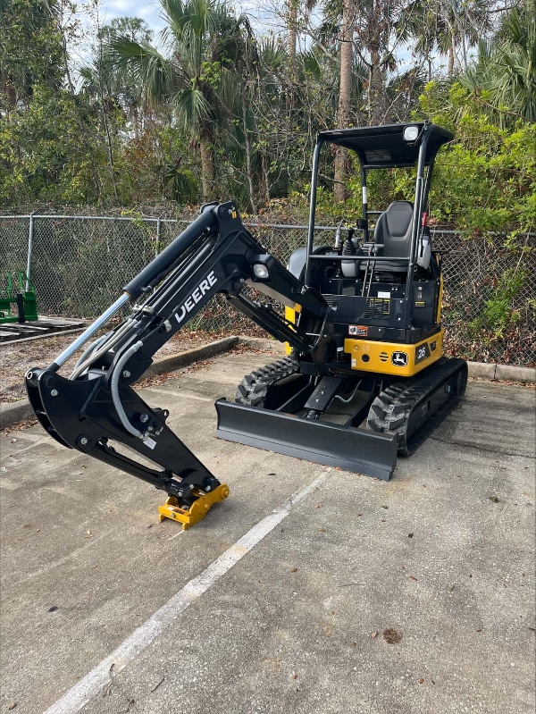 2025 Deere 60P-TIER thumbnail 3