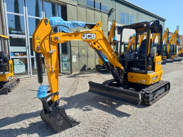 2022 JCB 35Z-1 - Mini Excavator image 1