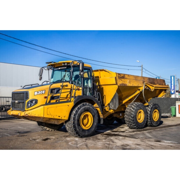 2016 Bell B30E thumbnail 2