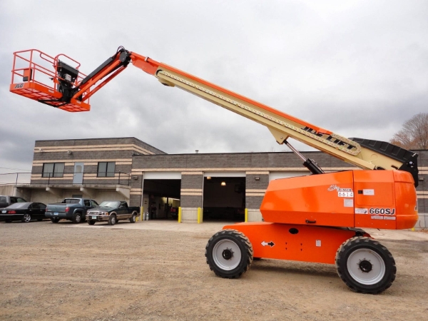 2013 JLG 660SJ thumbnail 3