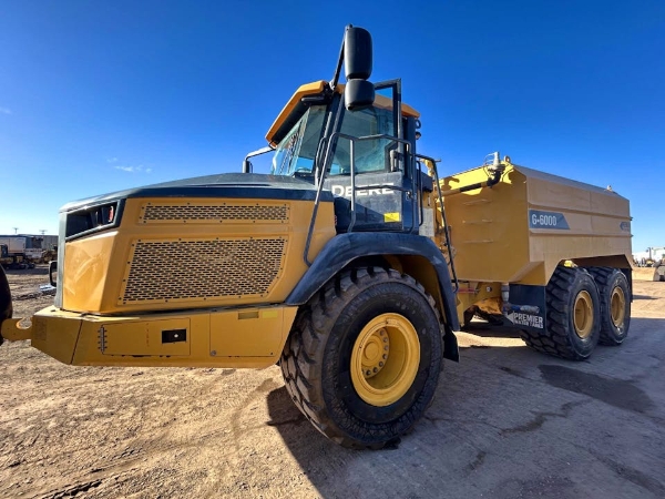 2023 Deere 260E thumbnail 2