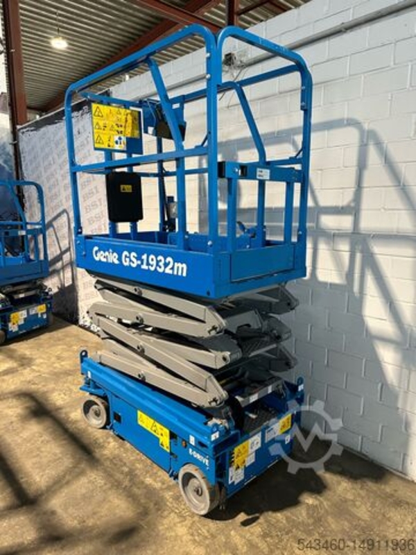 2023 Genie GS1932M - Image 1