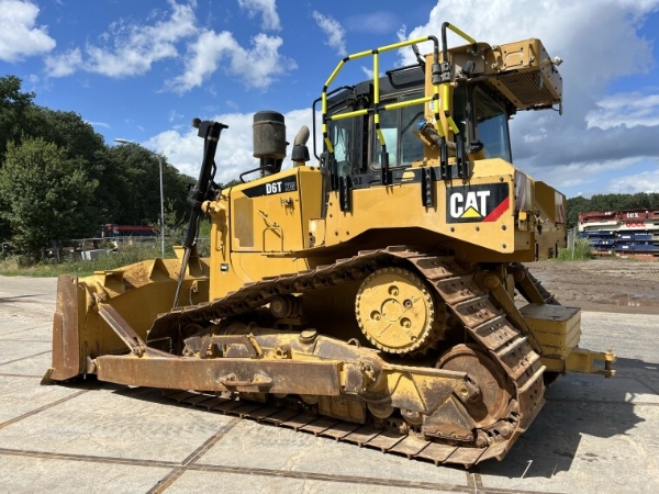 2016 Caterpillar D6T thumbnail 2