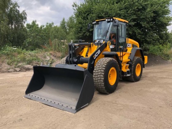 2023 JCB 427 thumbnail 3