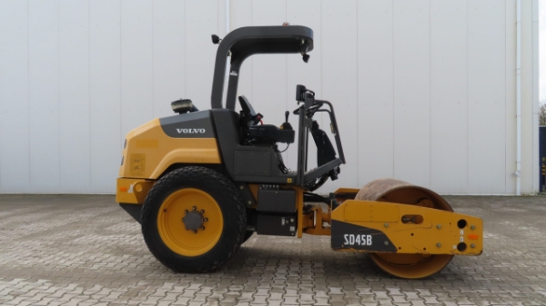 2022 Volvo SD45B thumbnail 2