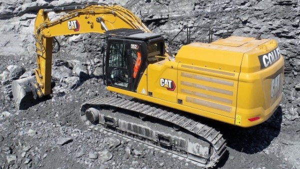 2021 Caterpillar 352 thumbnail 2