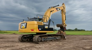 2022 Caterpillar 352 - Image 1
