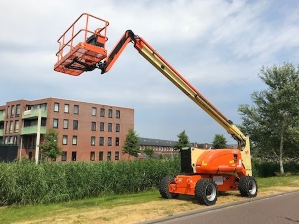 2025 JLG 800S - Image 1