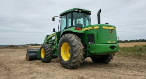 2023 Deere 2520 - Image 1