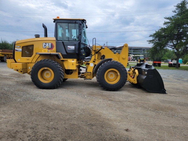 2021 Caterpillar 930M thumbnail 3