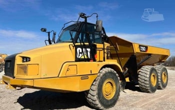2016 Caterpillar 725C2 thumbnail 3