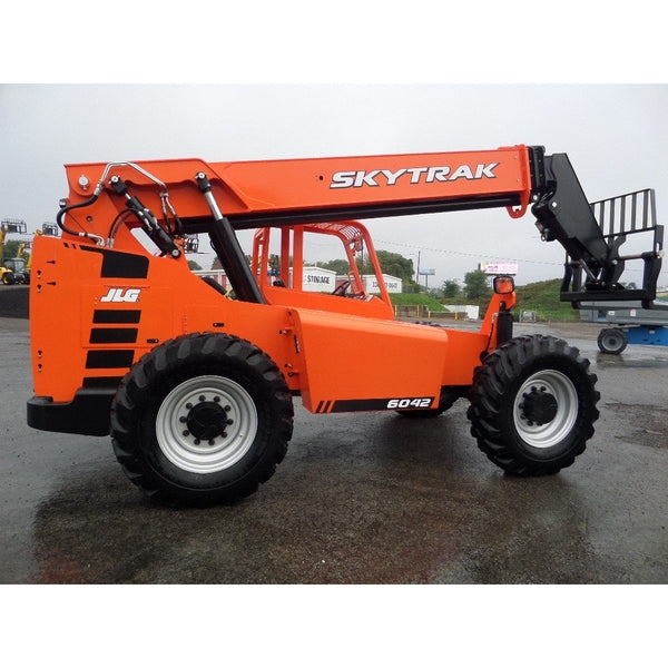 2015 SkyTrak 6042 thumbnail 3