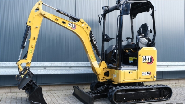2024 Caterpillar 301.7CR - Mini Excavator image 1