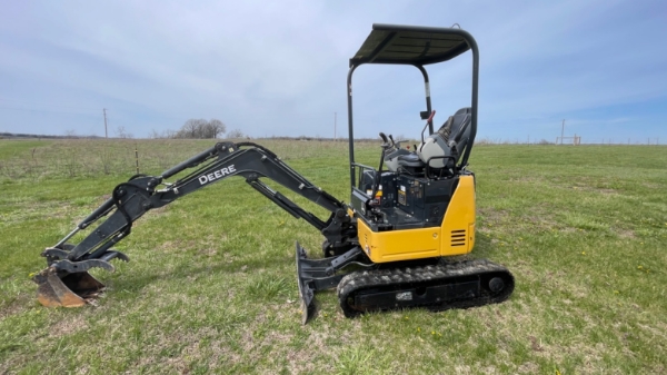 2019 Deere 17G - Image 1