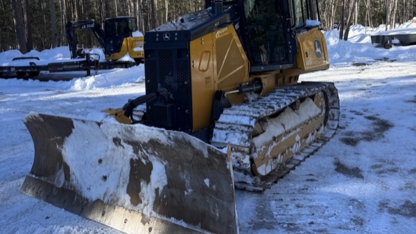 2023 Deere 650P thumbnail 3