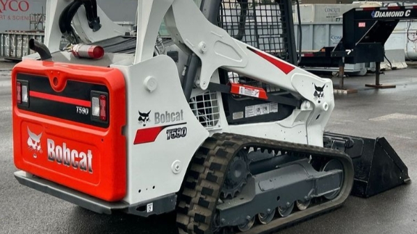 2016 Bobcat T590 thumbnail 4