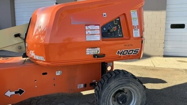 2022 JLG 400S thumbnail 3
