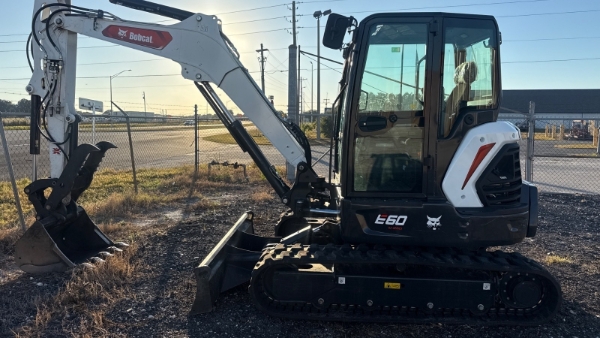 2025 Bobcat E60 thumbnail 8
