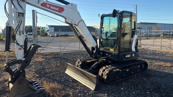 2025 Bobcat E60 thumbnail 5