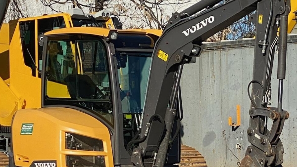 2019 Volvo ECR40D thumbnail 2