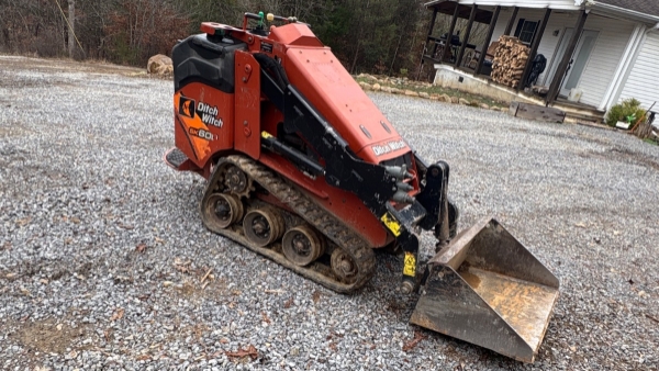 2020 Ditch Witch SK600 thumbnail 4