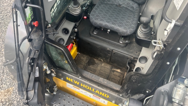 2022 New Holland C345 thumbnail 5