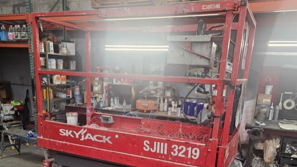 2015 Skyjack SJ3219 - Scissor Lift image 1