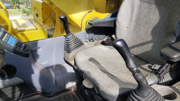2014 Komatsu PC240LC-11 thumbnail 4
