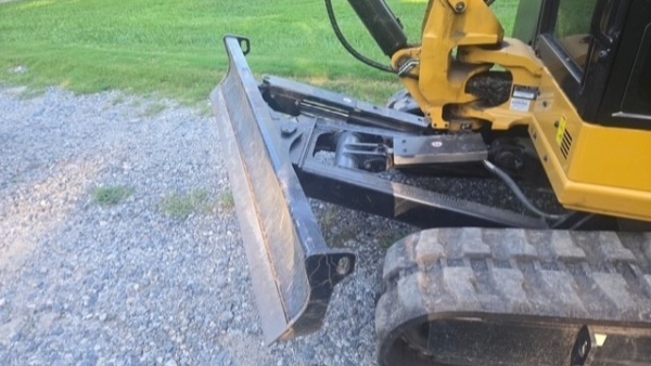 2025 Caterpillar 305 CR thumbnail 4