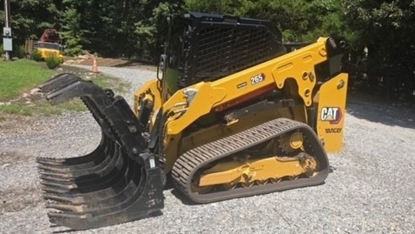 2025 Caterpillar 265 thumbnail 4