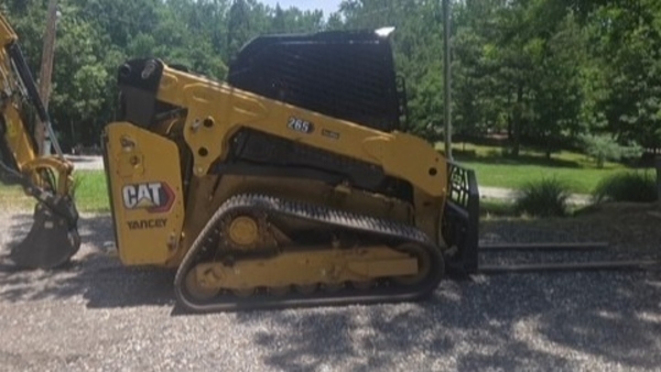 2025 Caterpillar 265 - Skid Steer image 1