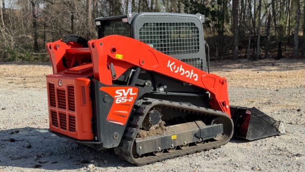 2022 Kubota SVL65-2 - Skid Steer image 1