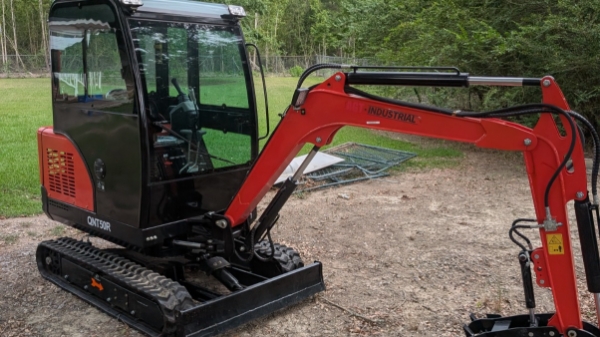 2025 Industrial QNT50R - Mini Excavator image 1