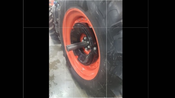 2022 Kubota M7-172 thumbnail 5