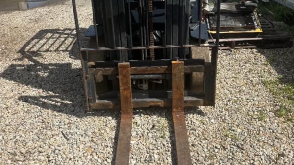 2018 Doosan G25P-5 thumbnail 5