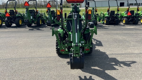 2023 Deere 1025R thumbnail 4