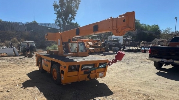 2012 Broderson IC-80-3J thumbnail 3