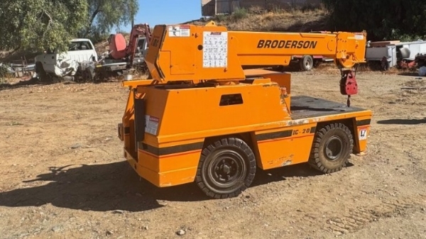 2010 Broderson IC-20-1H thumbnail 4