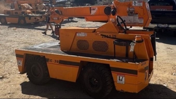 2010 Broderson IC-20-1H - CRANE image 1