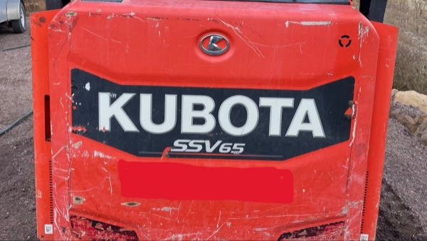 2019 Kubota SSV65 thumbnail 3