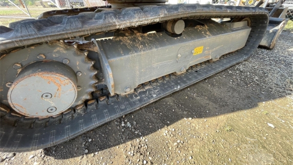 2021 Takeuchi TB230 thumbnail 8