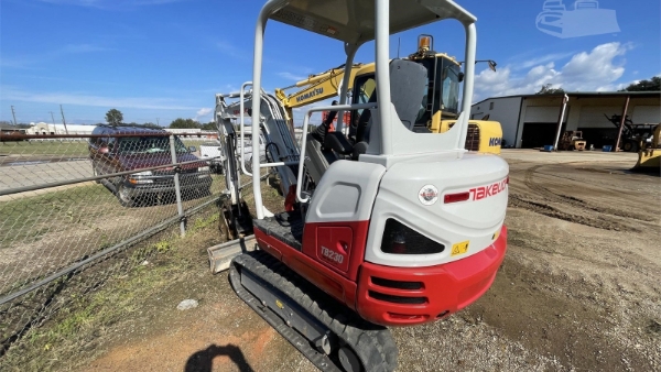 2021 Takeuchi TB230 thumbnail 3
